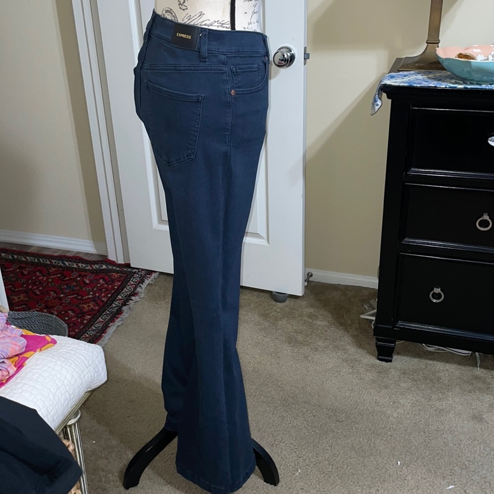 Express Flare High Rise Jean - Picture 6 of 14